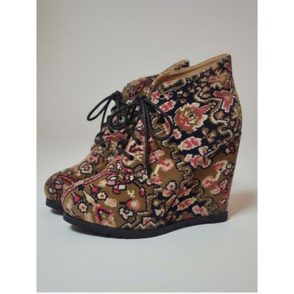 Kimchi Blue Velvet Patterned Wedge Booties